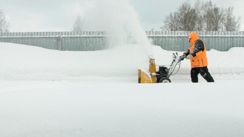 spade snow removal
